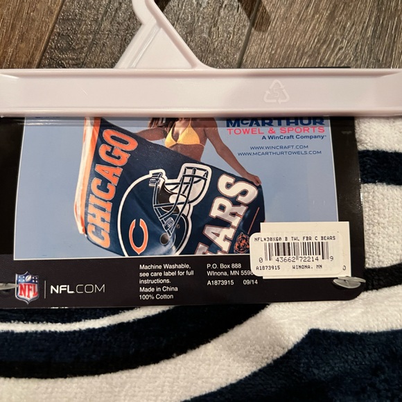 CHICAGO BEARS BEACH TOWEL 30" X 60" NWT LICENSED NFL MERCH COTTON - Picture 4 of 5